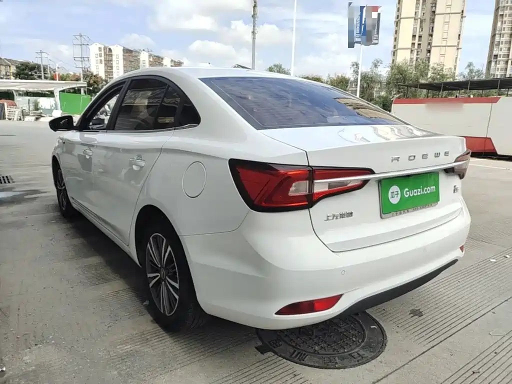 Roewe i5 2019 2019 1.5L Automatic 4G Connected LingHao Flagship Version