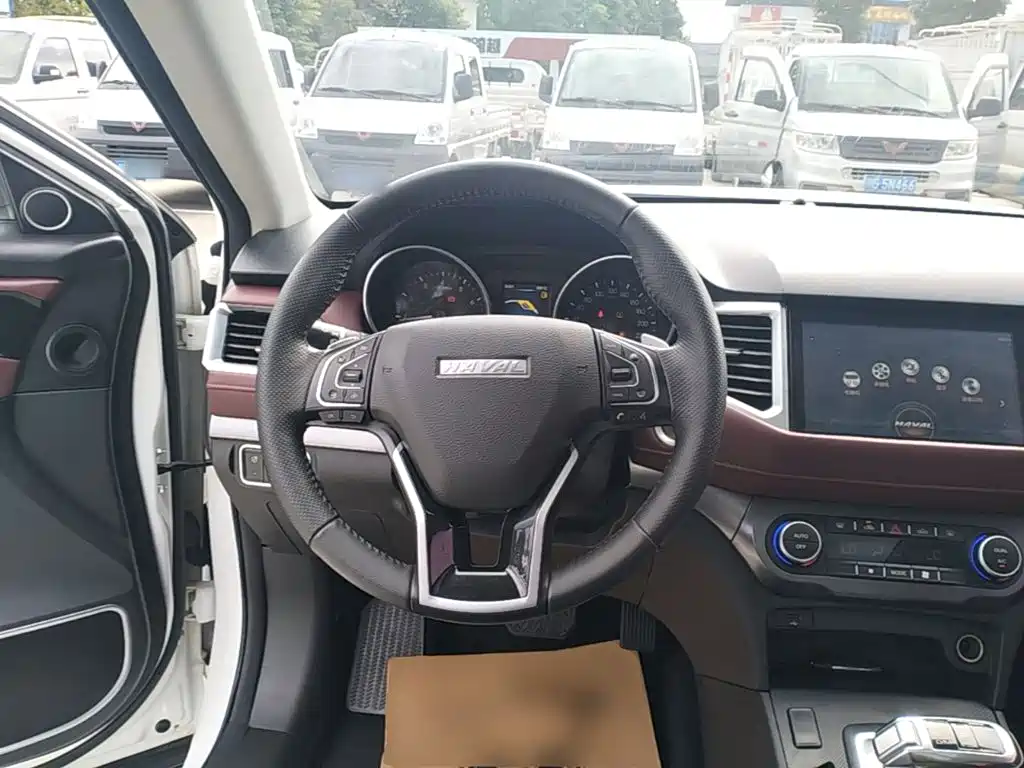 Haval H6 Coupe 2019 2019 1.5T Auto 2WD Luxury Smart Edition China VI