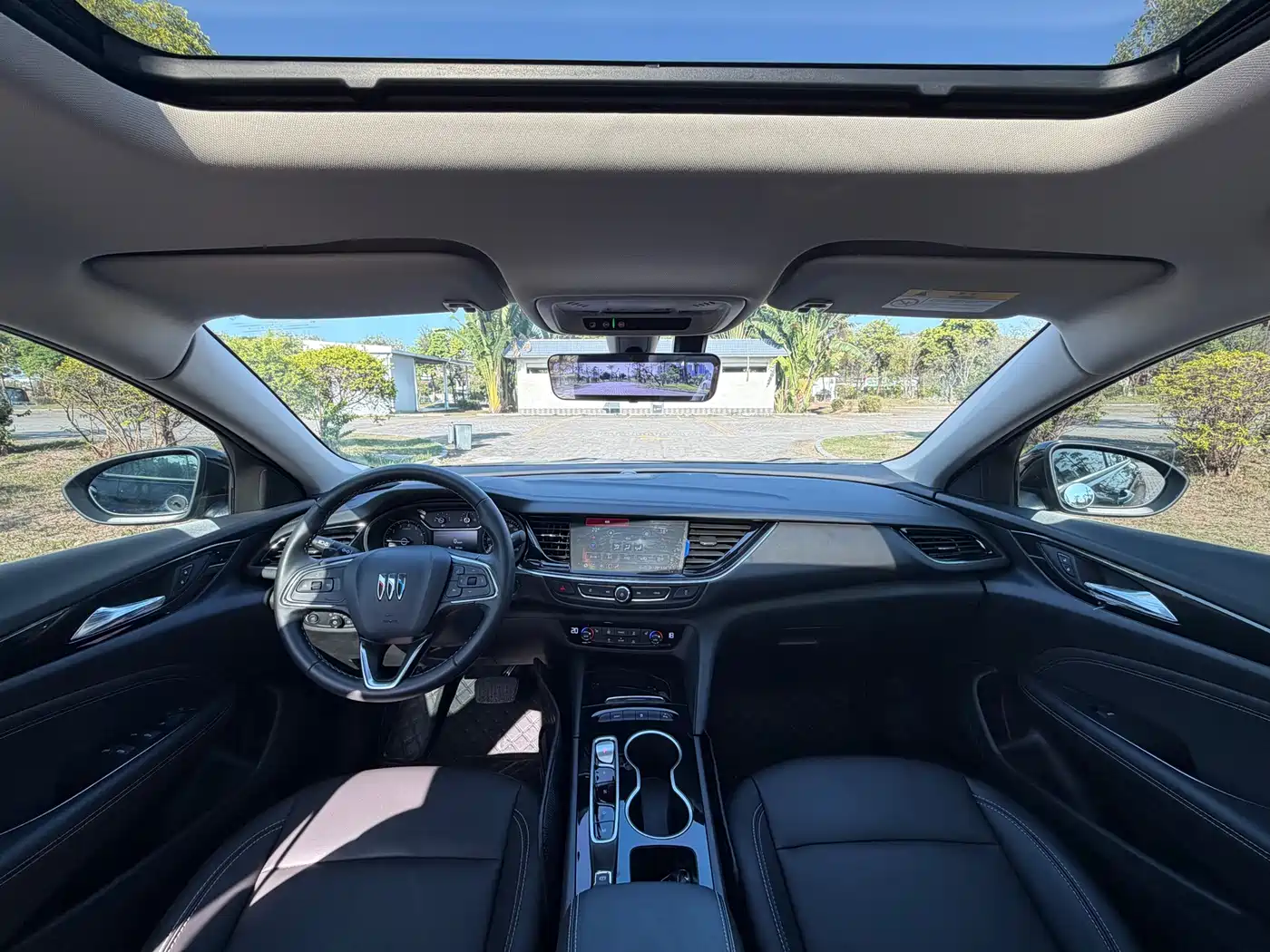 Buick Regal 2024 25T Ultra Comfort Edition фото 10