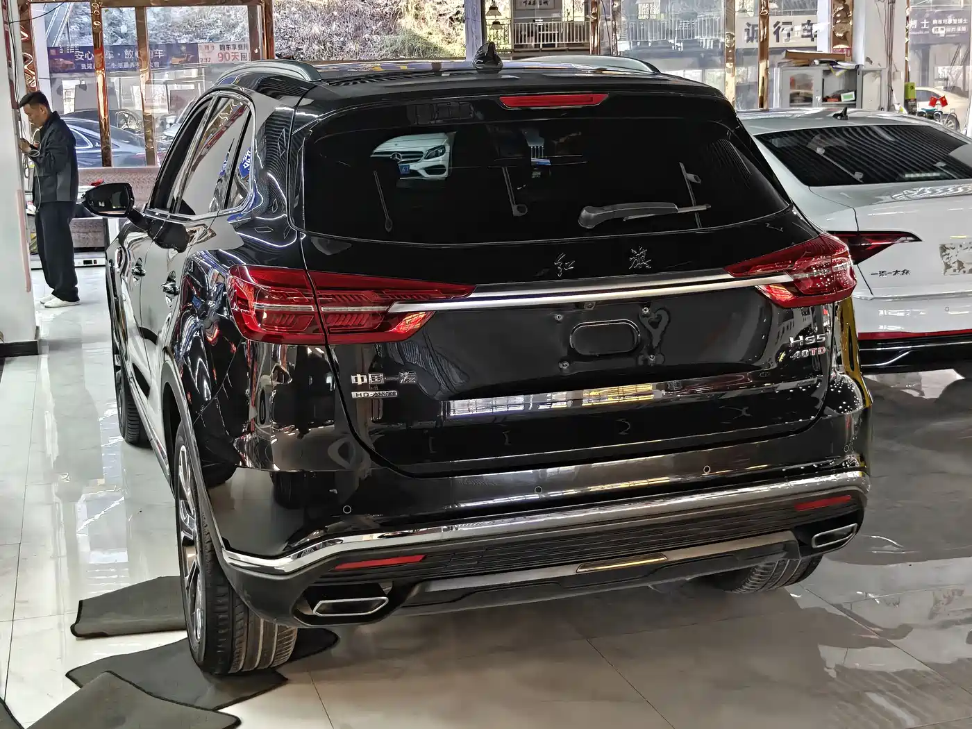 Hongqi HS5 2019 2.0T Smart Connect Joy Edition фото 4