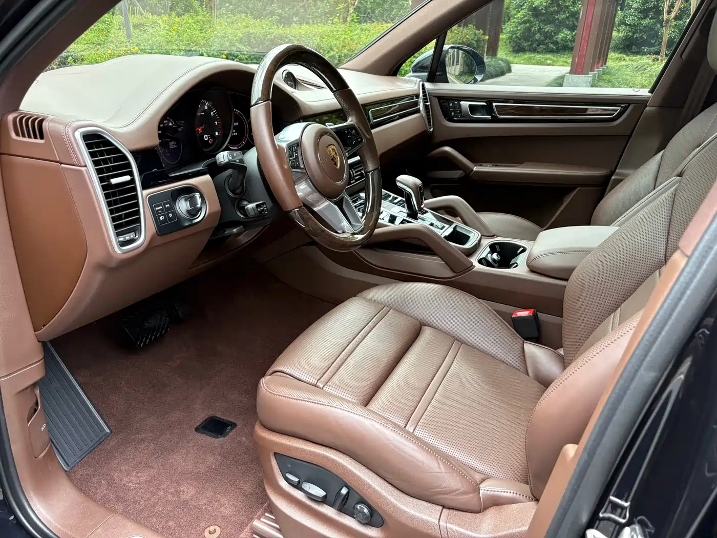 Porsche Cayenne 2022 Cayenne 3.0T Platinum Edition фото 10