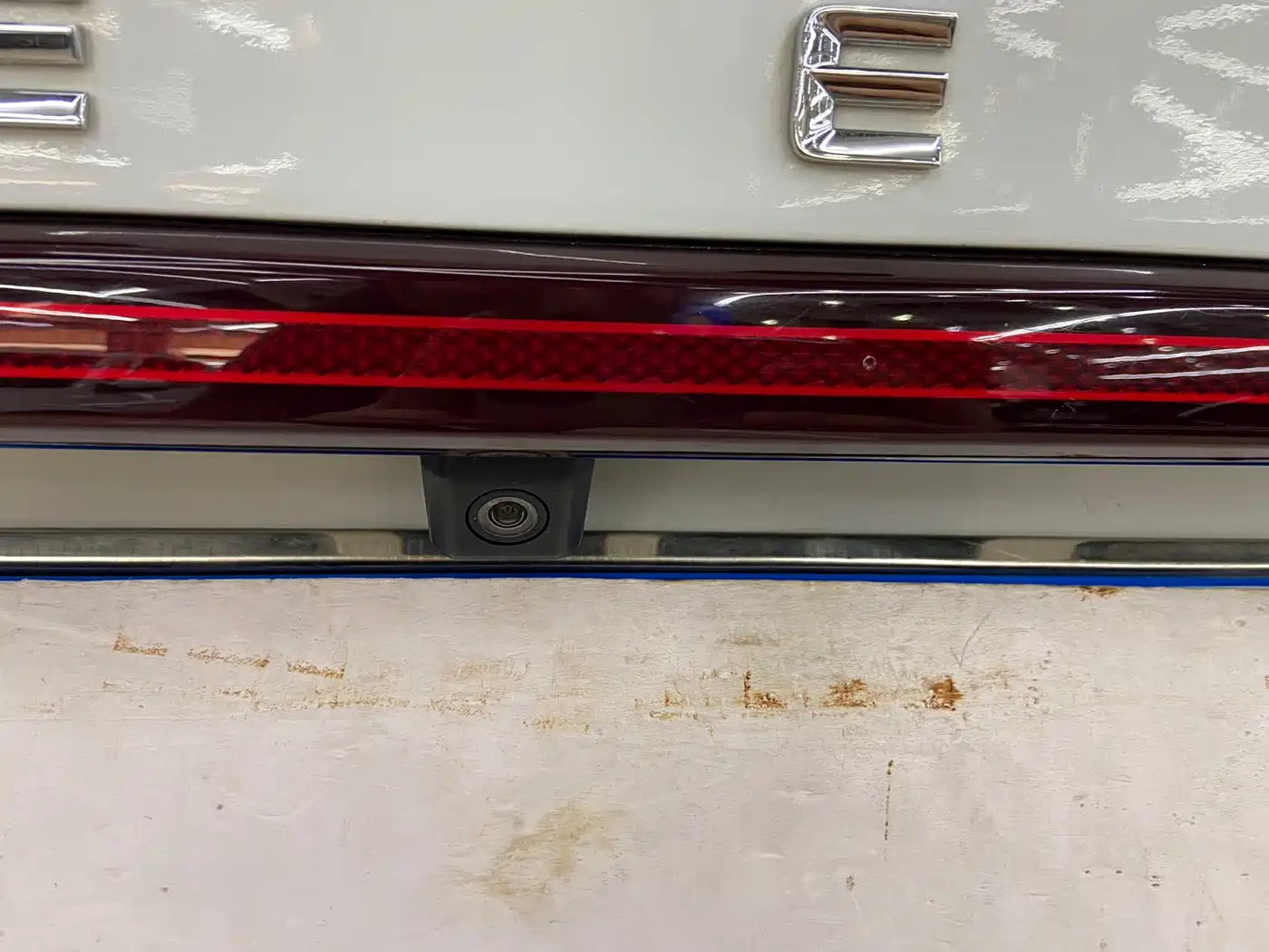 GEELY AUTOMOBILE VISION X6