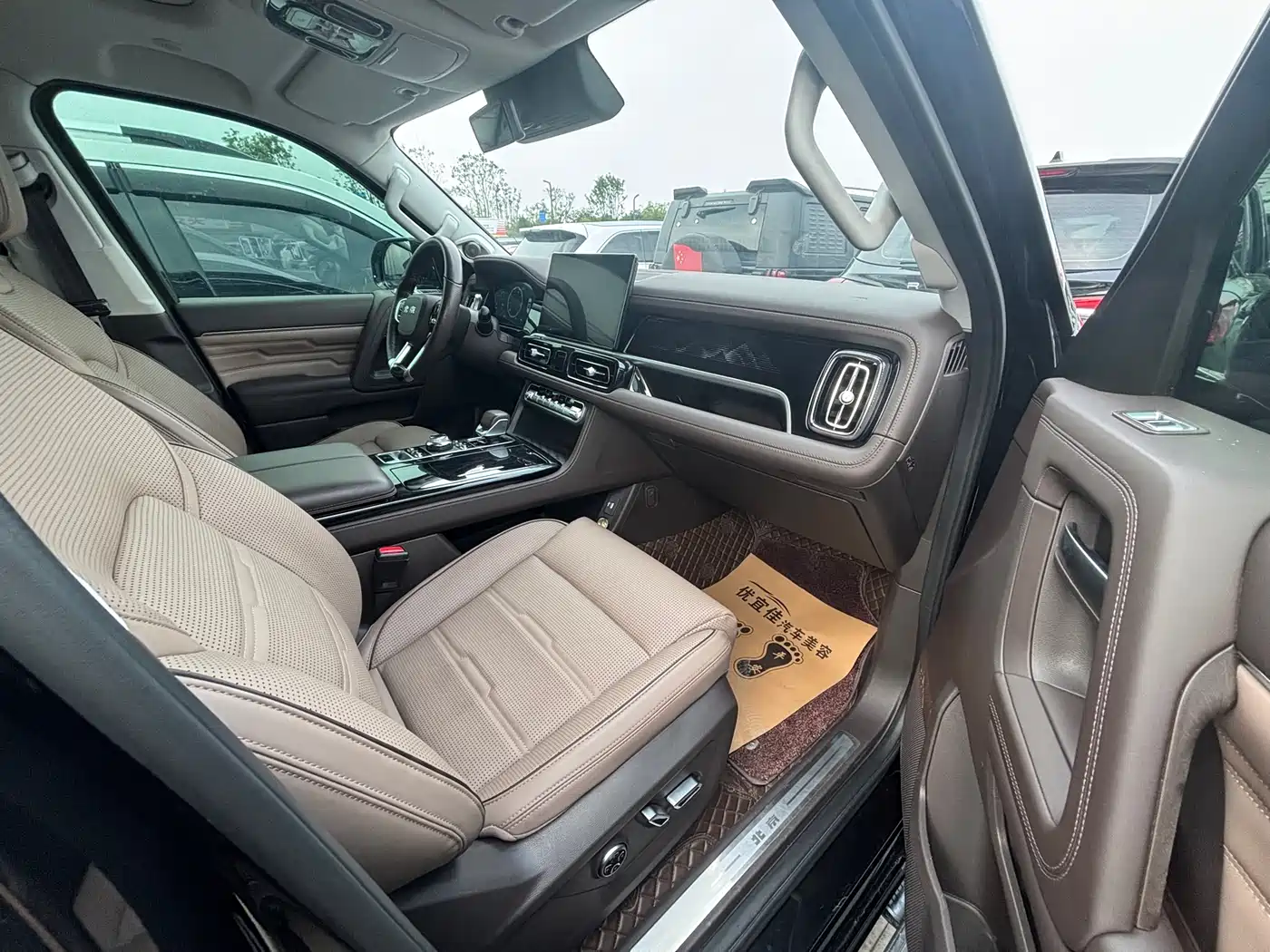 BAIC ORV Beijing Off-Road BJ60 2022 Model 2.0T 11th Edition 5-Seater фото 3