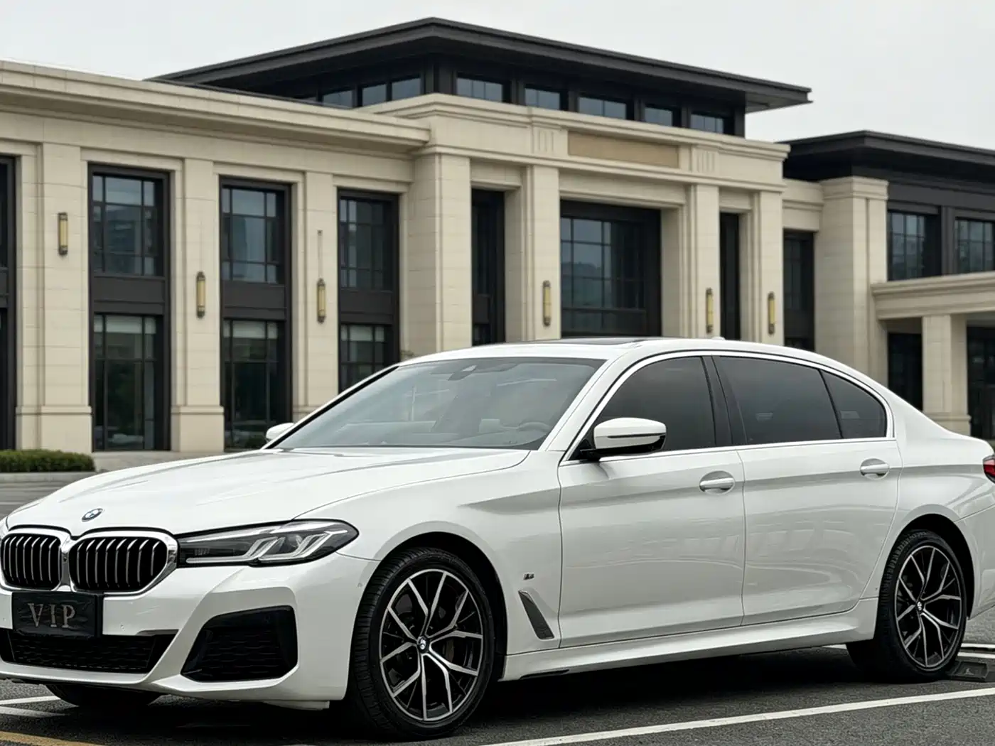 BMW 5 Series 2022 530Li Exclusive M Sport Package