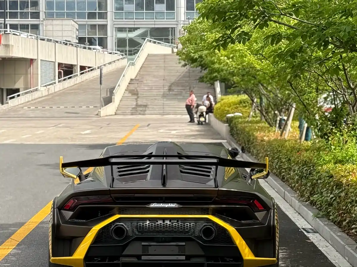 Lamborghini Huracán 2021 Huracán STO фото 9