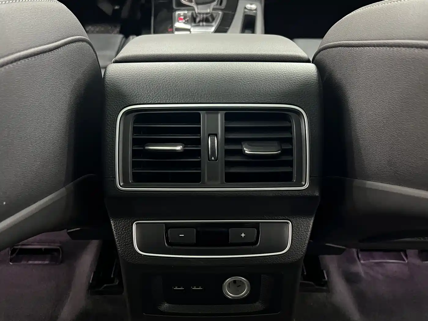 Audi Q5L 2022 Facelift 40T Luxury Dynamic фото 14