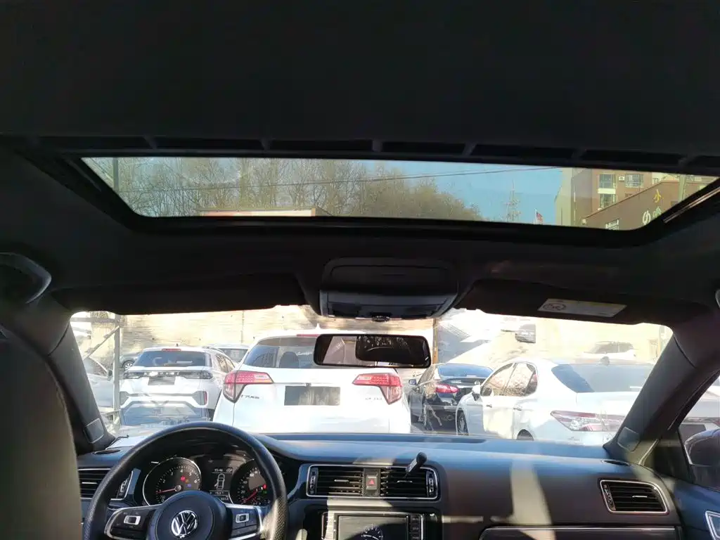 Volkswagen Sagitar 2016 280TSI Automatic R-Line фото 8