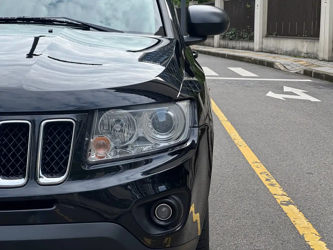 Photo 4 - Jeep Compass (Import)