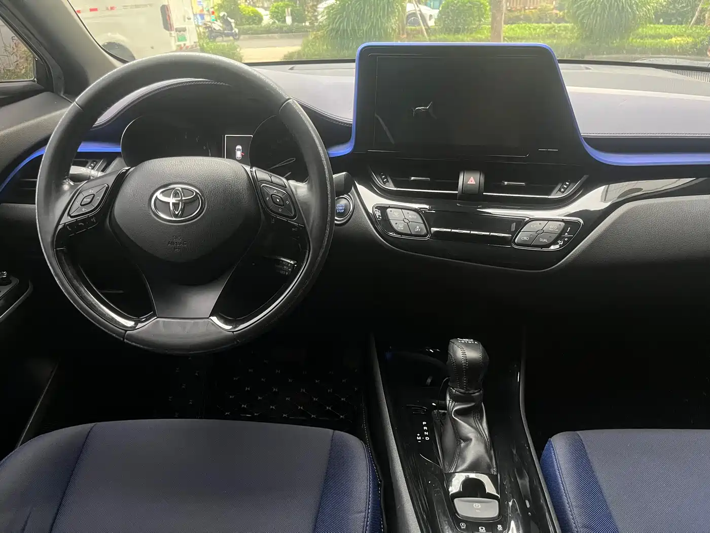 Photo 17 - Toyota C-HR