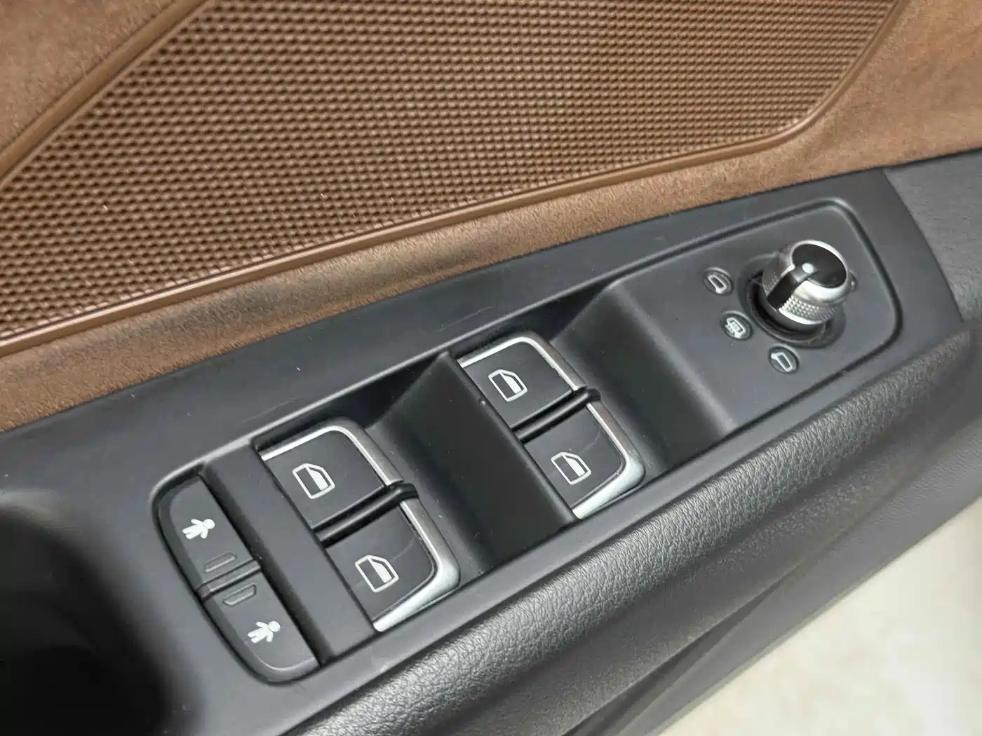 Audi A8 2013 A8L 45 TFSI quattro Comfort фото 8
