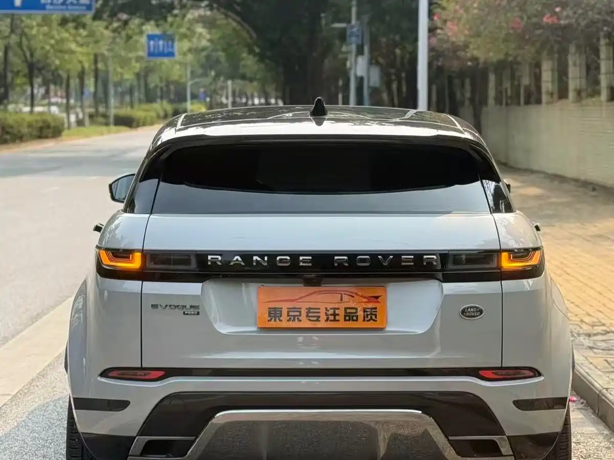 Land Rover Range Rover Evoque 2023 Range Rover Evoque L 249PS Luxury Edition фото 5