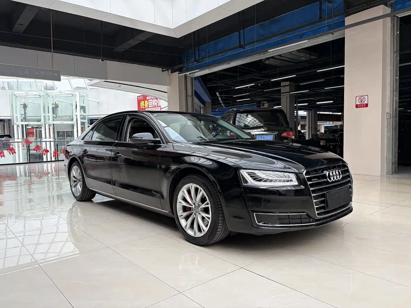 Audi A8 2014 A8L 45 TFSI quattro Luxury фото 3