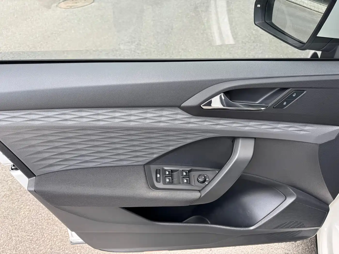 Volkswagen Tharu 2022 280TSI 2WD Trend фото 11