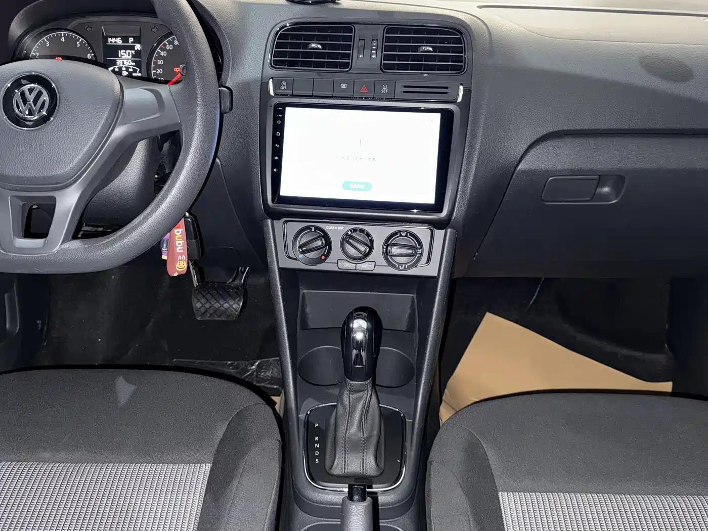 Volkswagen Polo 2018 1.5L Auto Safe Drive фото 14