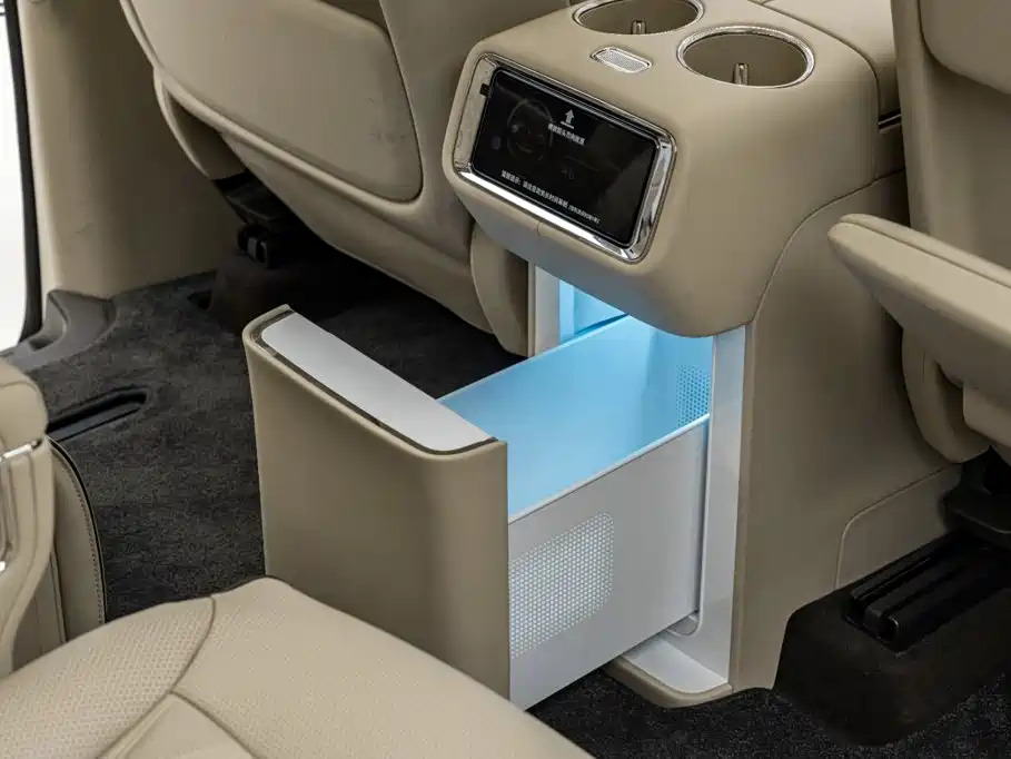 Фото 30 - Zhijie Zunjie MPV