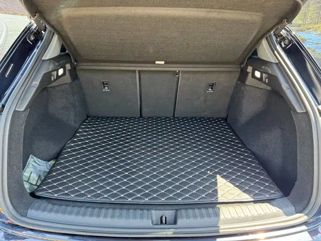 Photo 28 - Audi Q4 e-tron