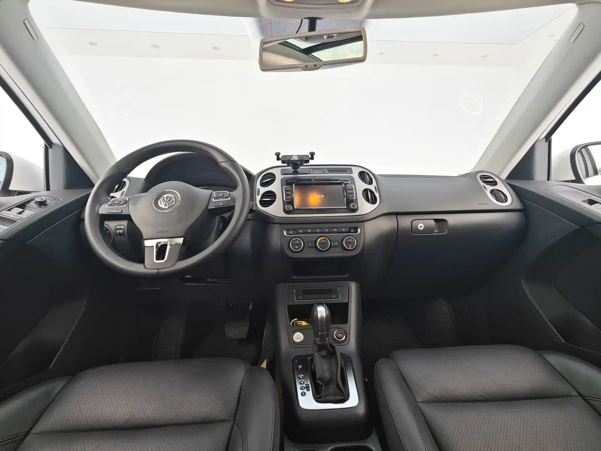Фото 9 - Volkswagen Tiguan