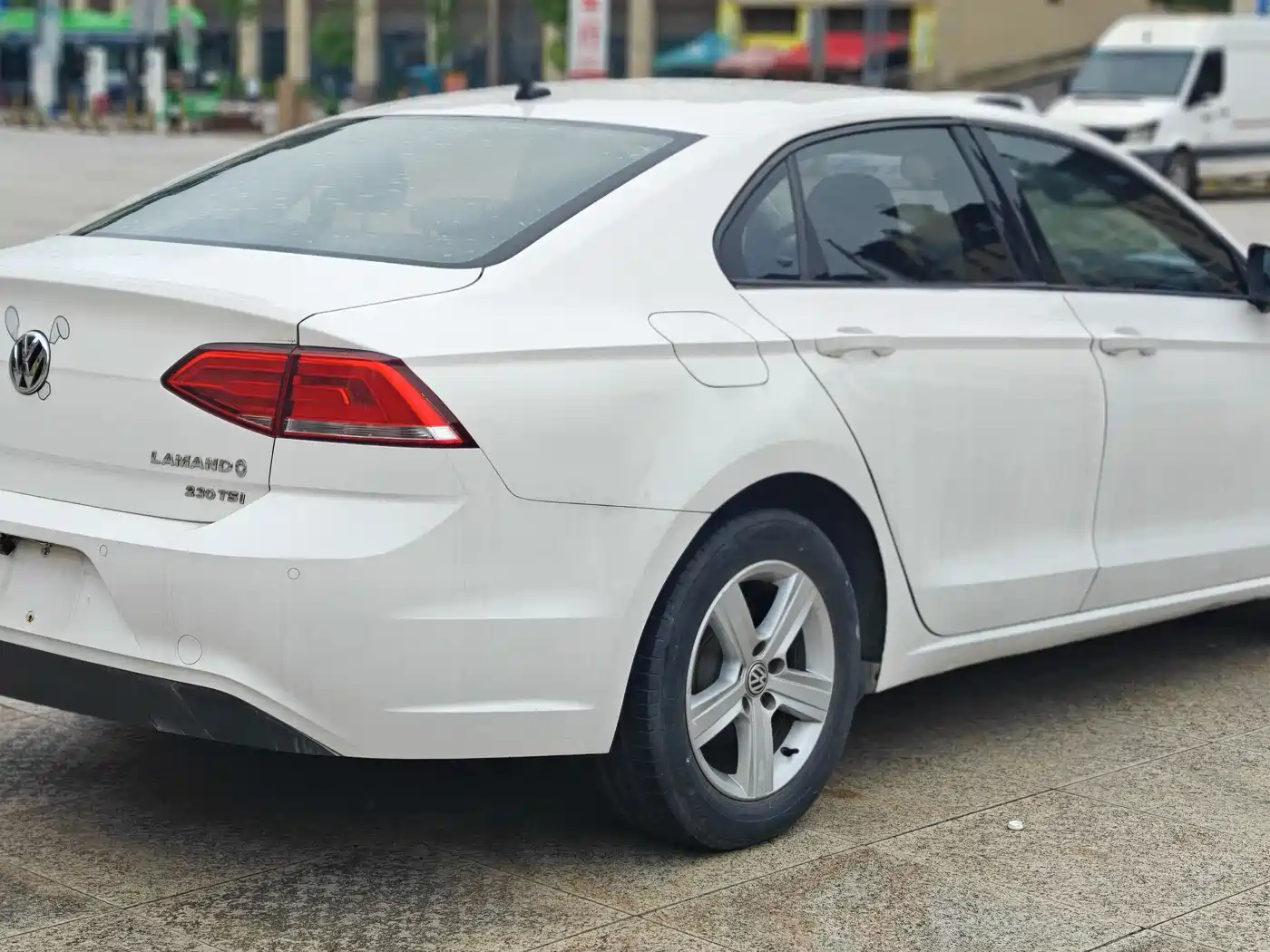 Volkswagen Lamando 2017 230TSI DSG Trend Edition фото 4