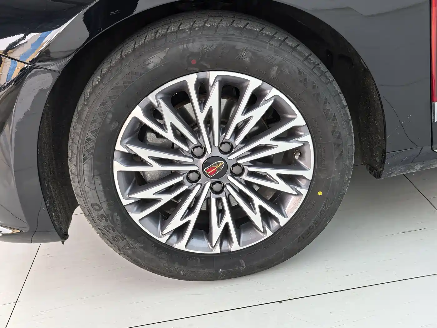Hongqi H5 2024 1.5T DCT Smart Connect Flag Rhythm Edition фото 5