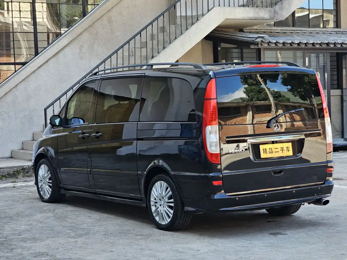 Mercedes-Benz Viano 2011 2.5L Limited Edition фото 9
