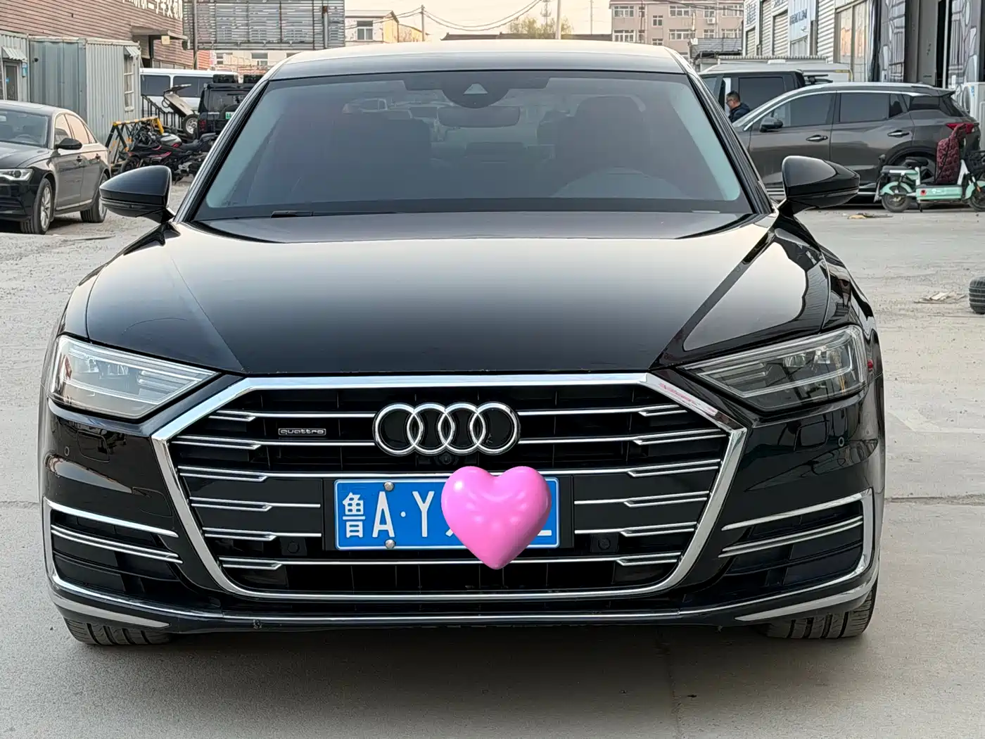 AUDI A8