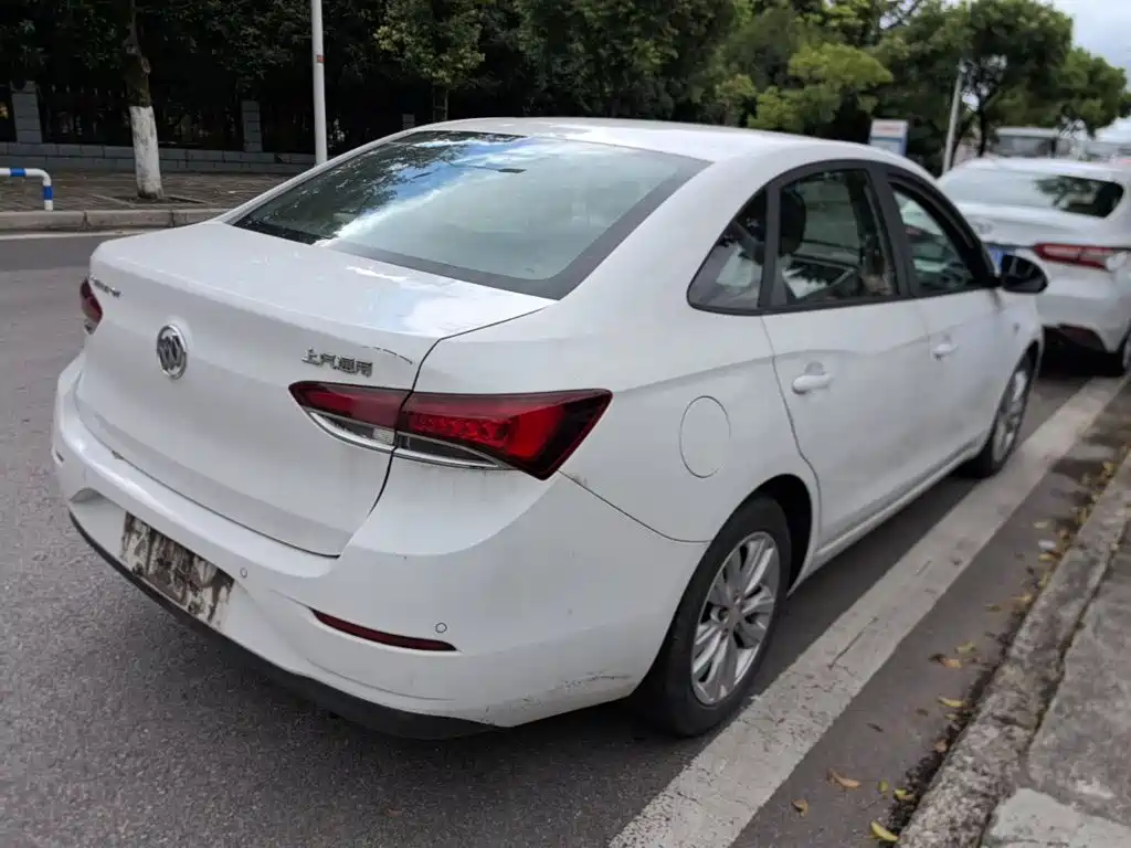 Фото 7 - Buick Excelle