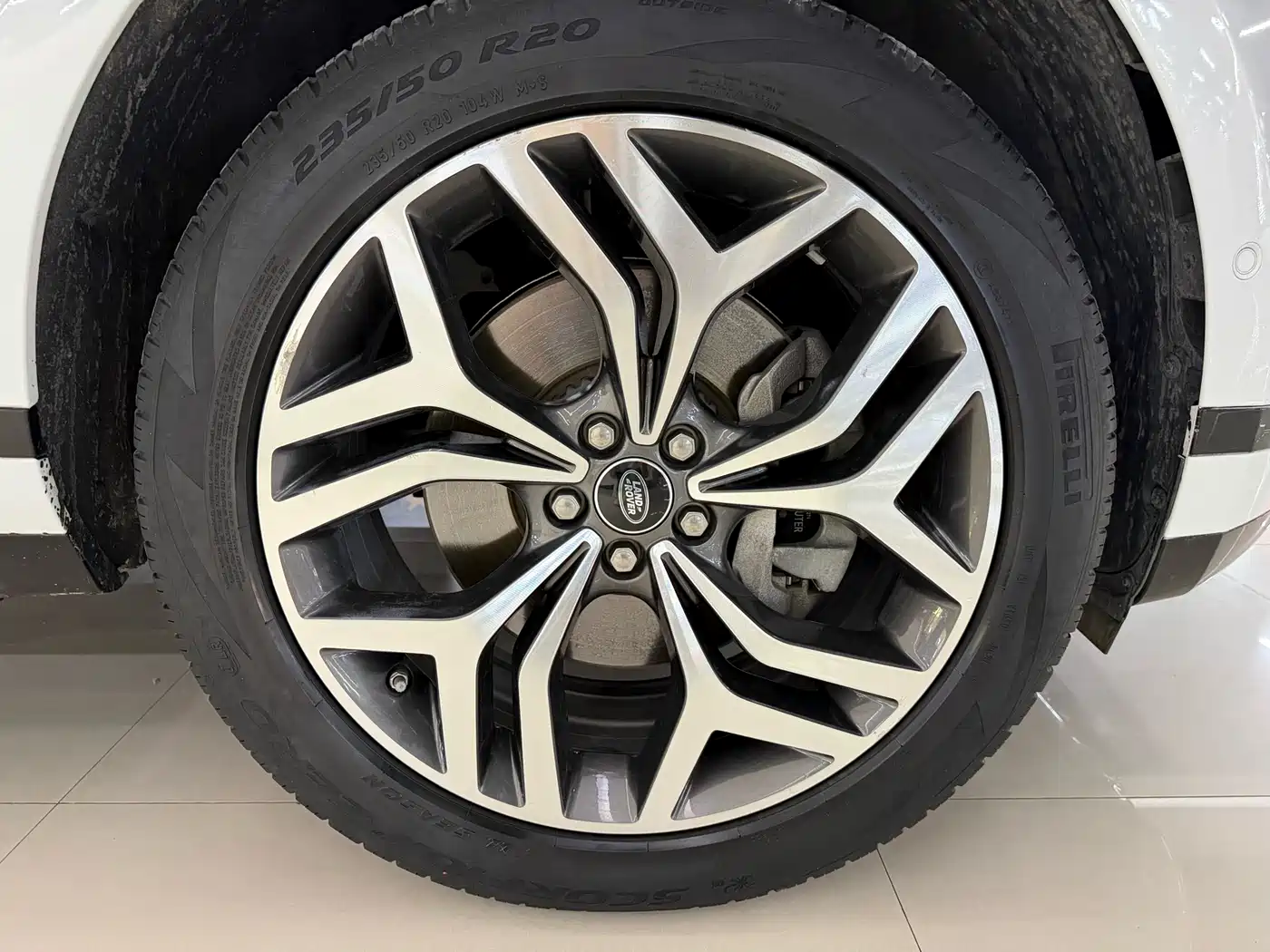 Land Rover Range Rover Evoque 2020 249PS R-DYNAMIC SE Sport Tech Edition фото 16