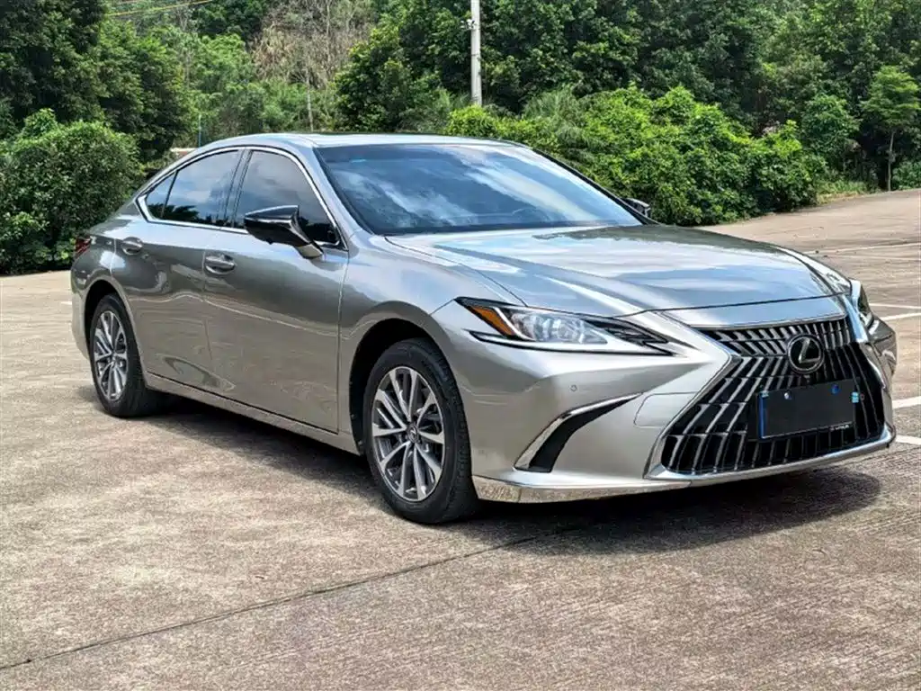 Lexus ES 2022 200 Excellence Edition фото 3