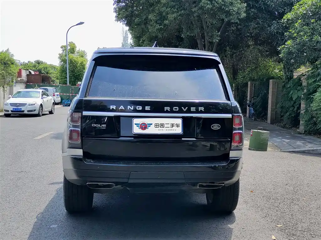 Land Rover Range Rover 2021 3.0 L6 Heritage Extended Classic Edition фото 5