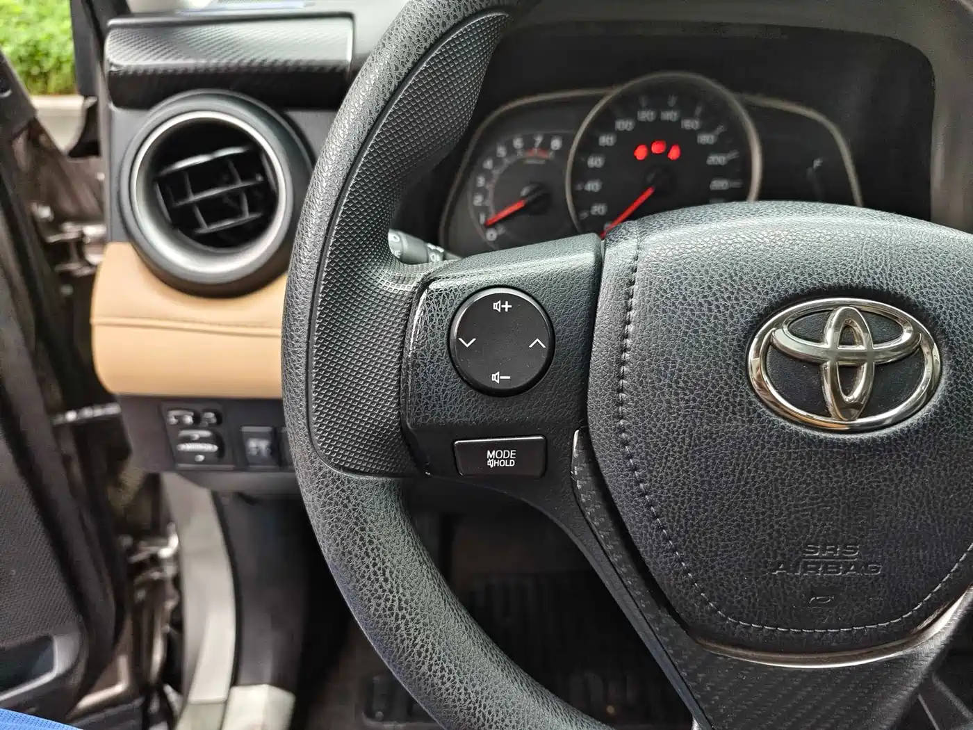 Toyota RAV4 Rongfang 2016 2.0L CVT 2WD Trend (China V) фото 21