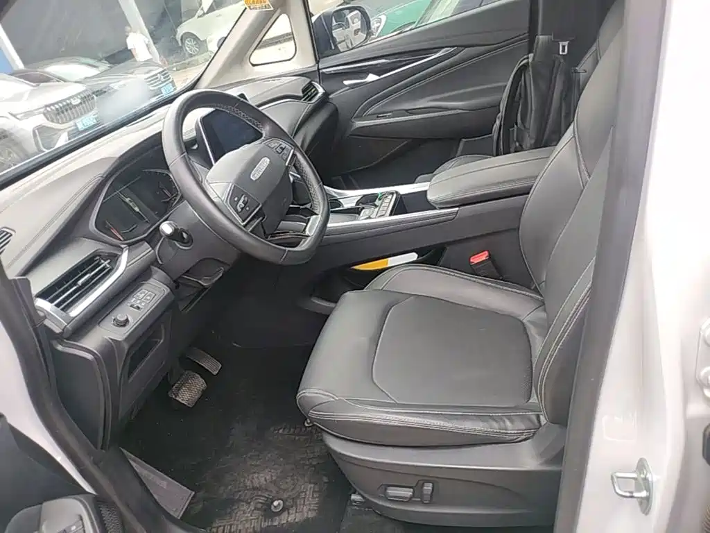 SAIC Maxus Maxus G50 2024 2023 Model PLUS 1.5T Happiness Recommended Auto Launch Edition