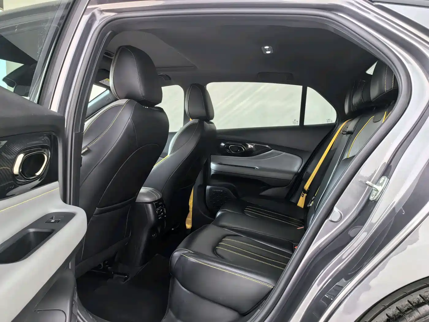 GAC Trumpchi Trumpchi Emkoo 2023 270T DCT J15 Edition фото 7