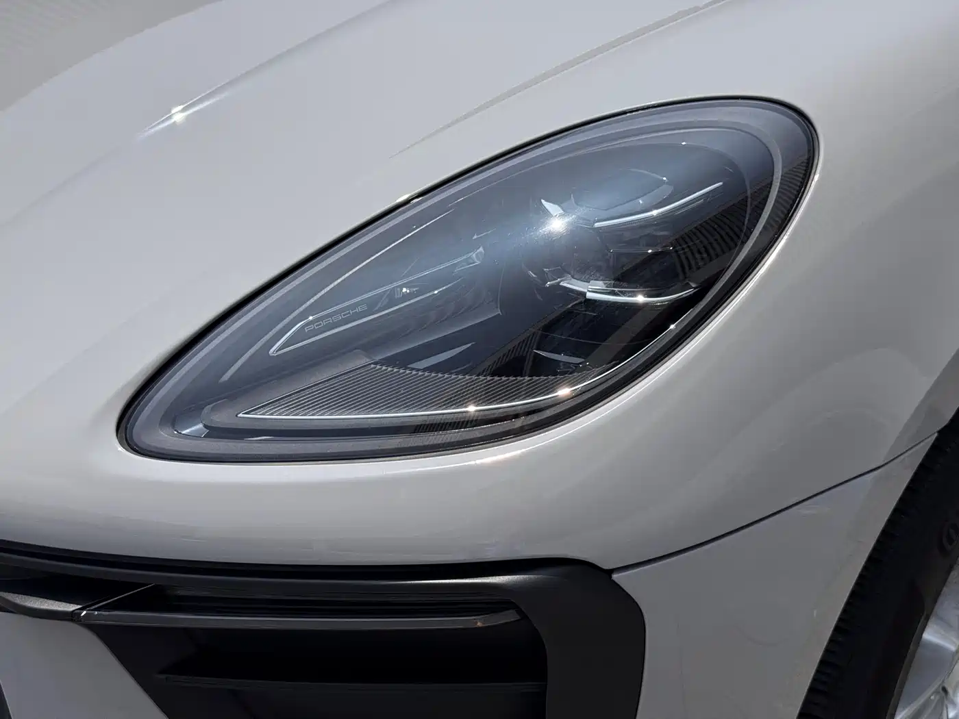 Porsche Macan 2023 Macan 2.0T фото 4