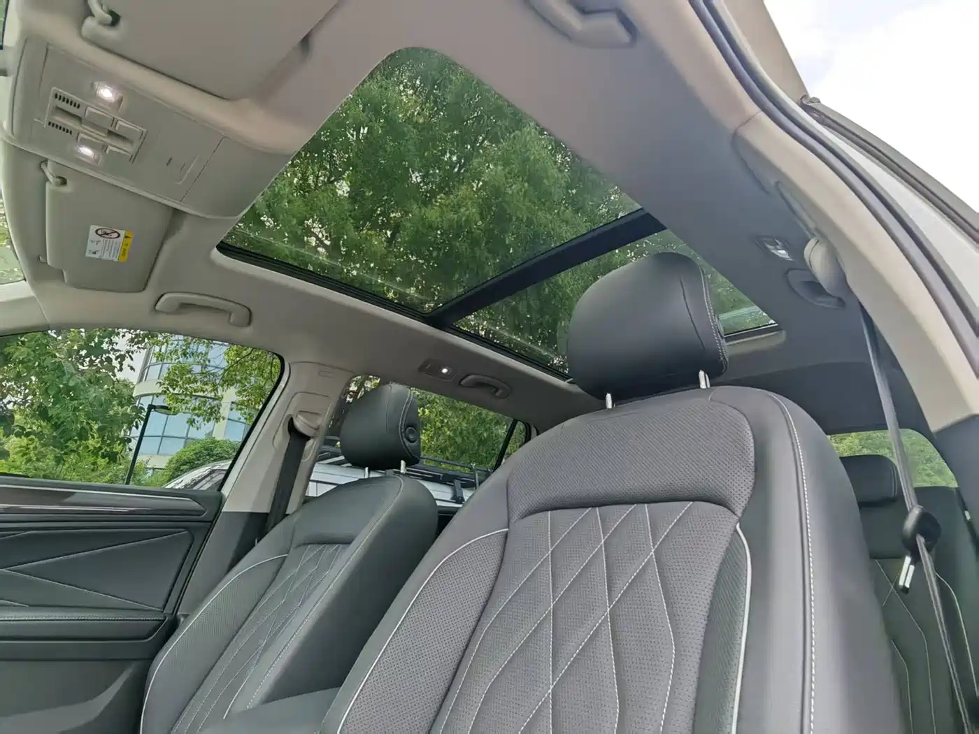 Volkswagen Tiguan L 2022 330TSI Automatic 2WD Smart Edition фото 12