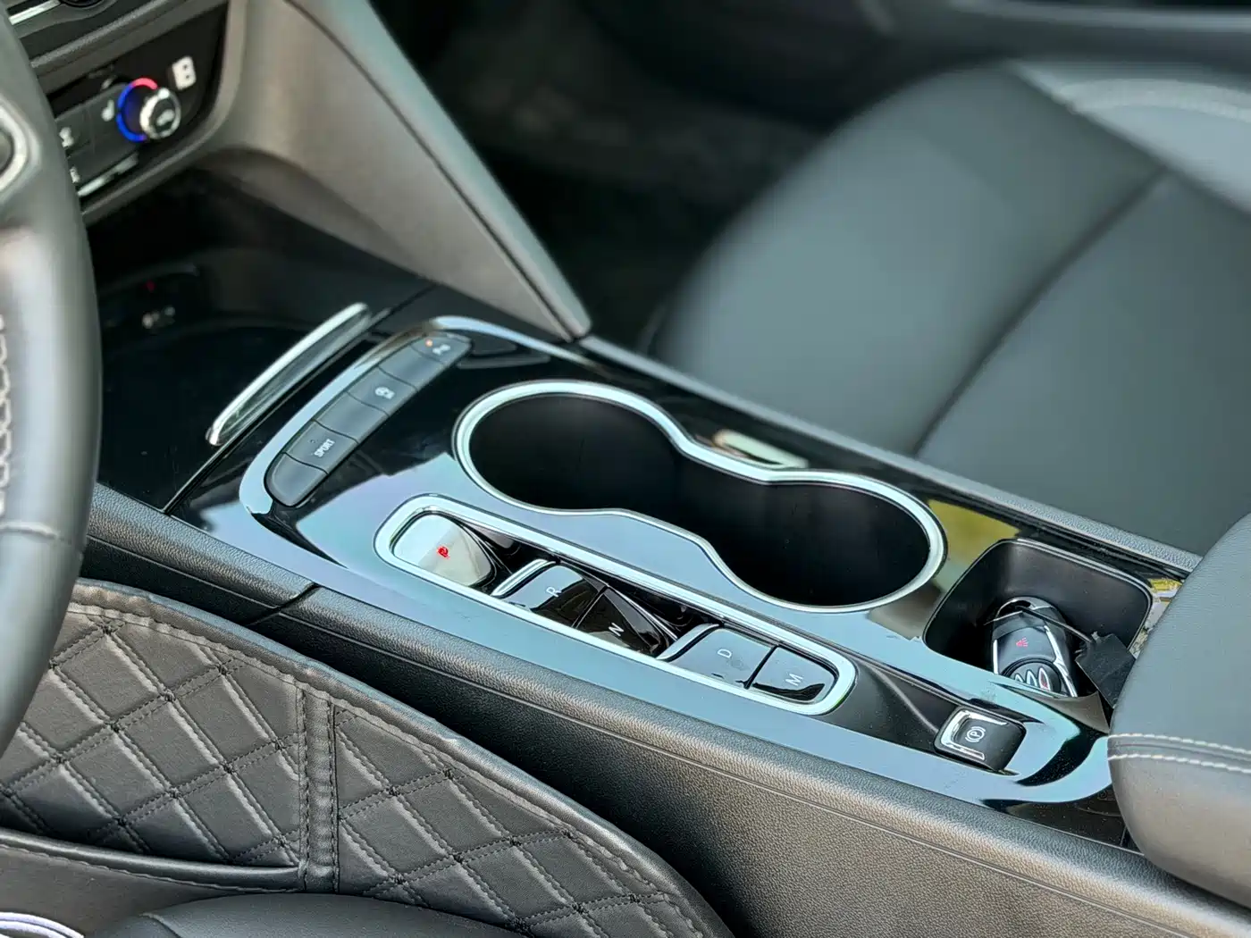 Buick Regal 2024 25T Ultra Comfort Edition фото 8