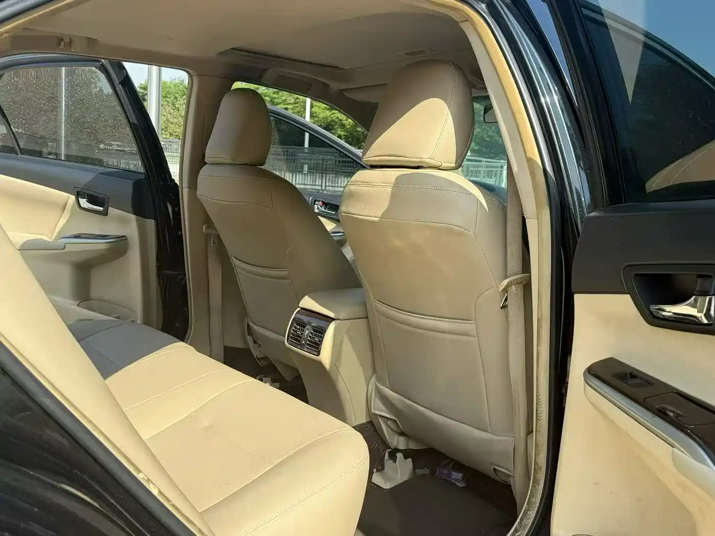 Toyota Camry 2016 2.0E 10th Anniversary Elite Edition фото 7