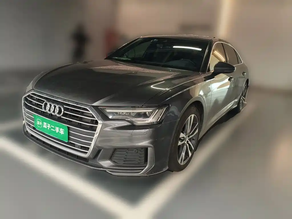 Фото 1 - Audi A6L