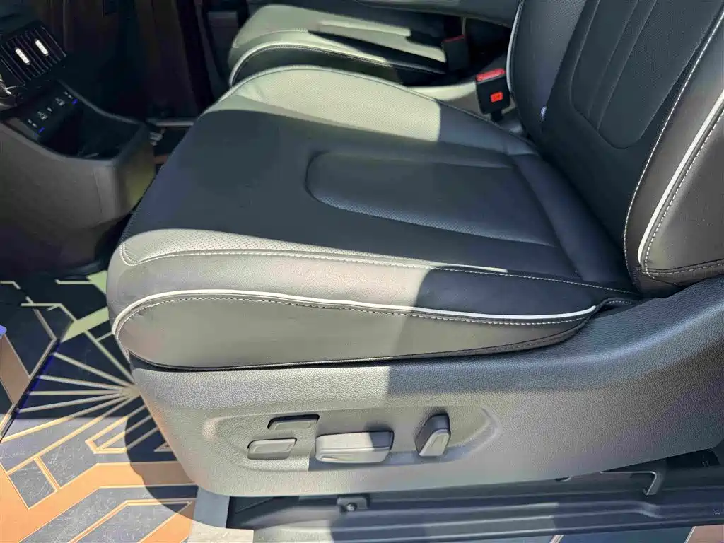 Hyundai Kustu 2025 2024 380TGDi LUX Premium Smart Love Premium Edition