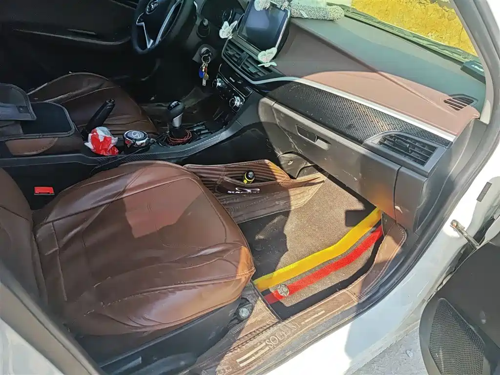 Soueast A5 Wing Dance 2019 2019 1.5L Manual Premium Edition China V