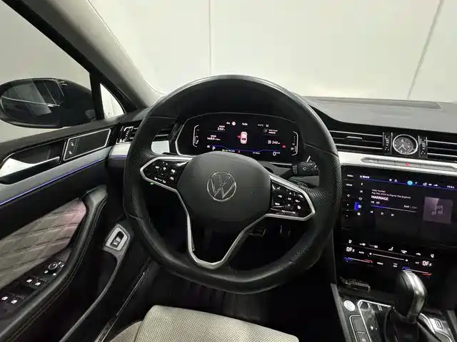 Volkswagen Magotan 2023 Model 2 Million Commemorative Edition 330TSI DSG Luxury фото 5