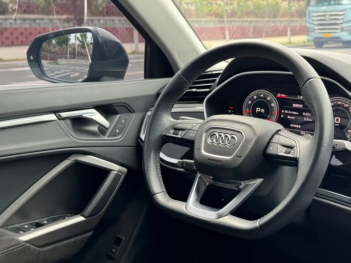 Audi Q3 2022 35 TFSI Fashion Dynamic фото 16