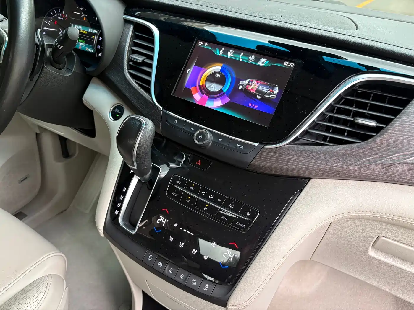 Фото 7 - Buick GL8