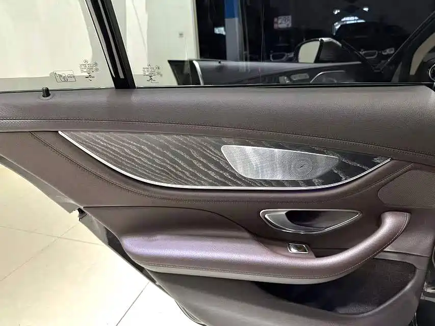 Mercedes-Benz CLS 2021 CLS 300 Luxury фото 6