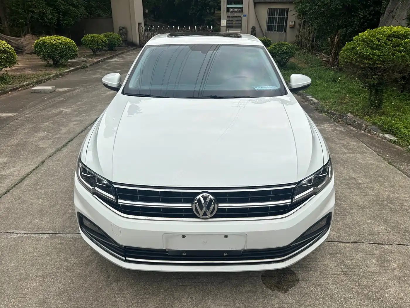 VOLKSWAGEN BORA