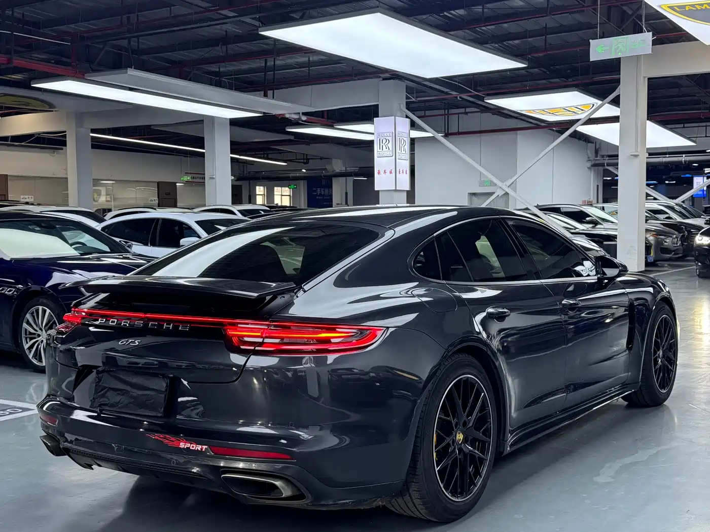 Porsche Panamera 2017 Panamera 3.0T фото 25
