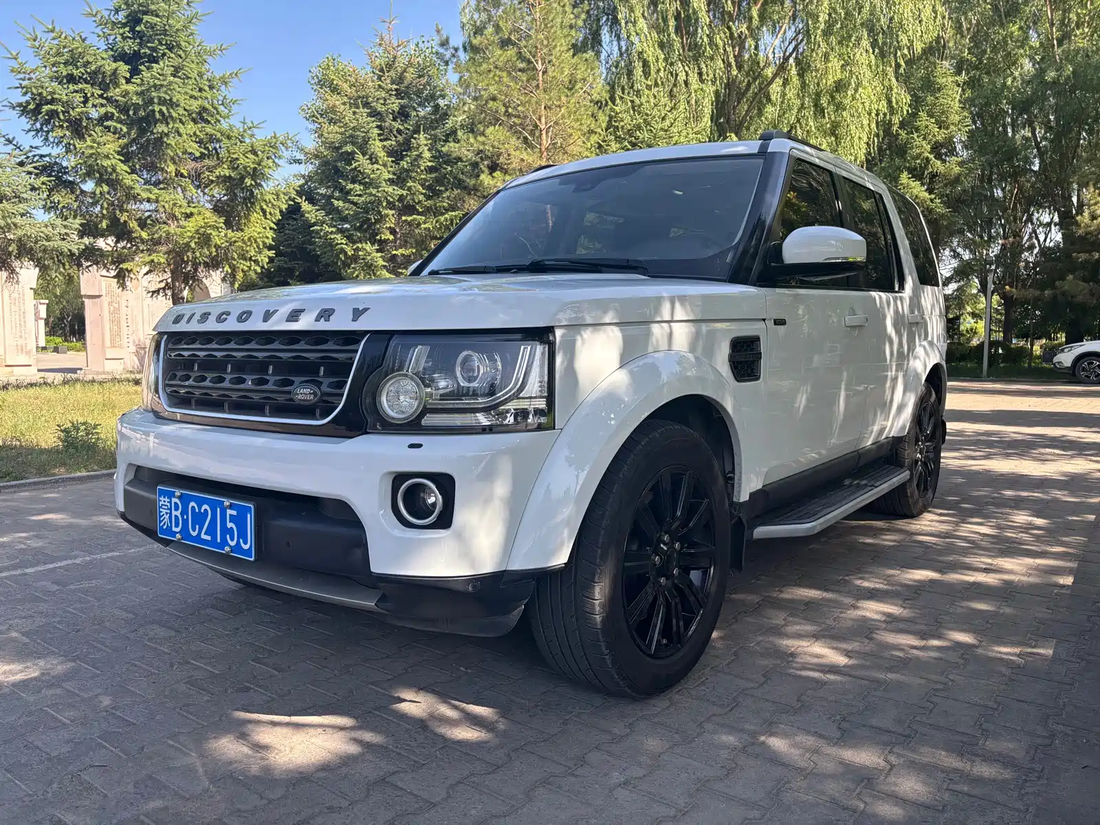 Фото 1 - Land Rover Discovery