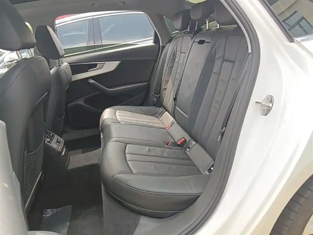 Audi A4L 2019 40 TFSI Fashion (China VI) фото 17