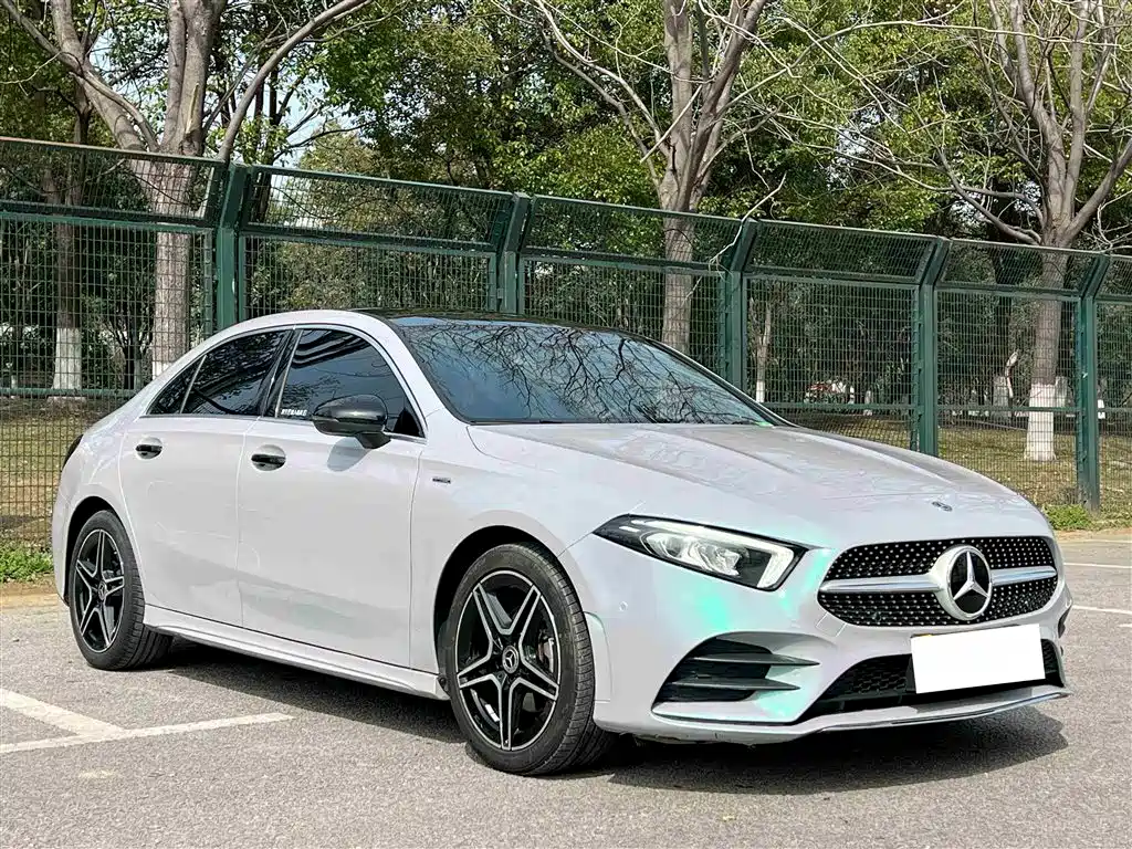 Mercedes-Benz A-Class 2019 A 200 L Sport Sedane Pioneer Special Edition фото 8