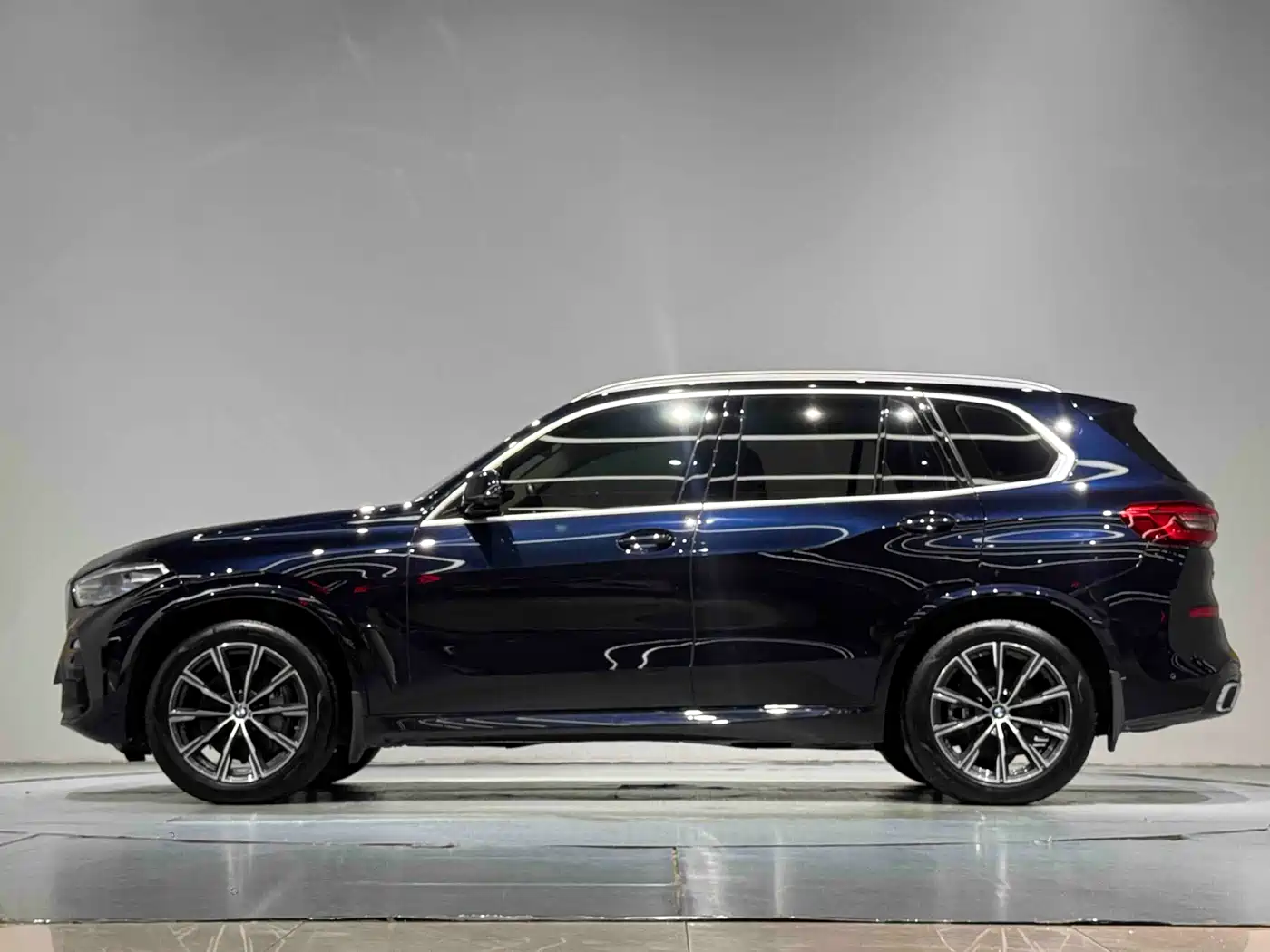 BMW X5 (Import) 2019 xDrive40i M Sport Package фото 18
