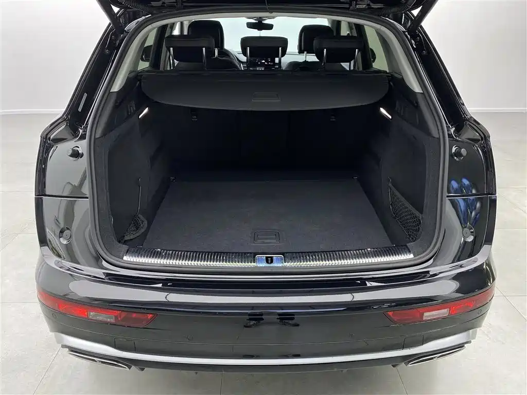 Audi Q5L 2022 40T Luxury Dynamic фото 29